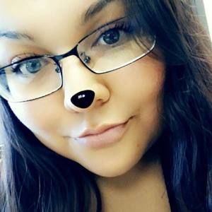 Meet your Posher, Roxanne